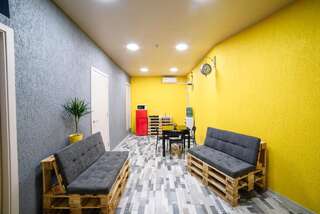 Хостелы Suncity Батуми Спальное место на двухъярусной кровати в общем номере для мужчин и женщин-1